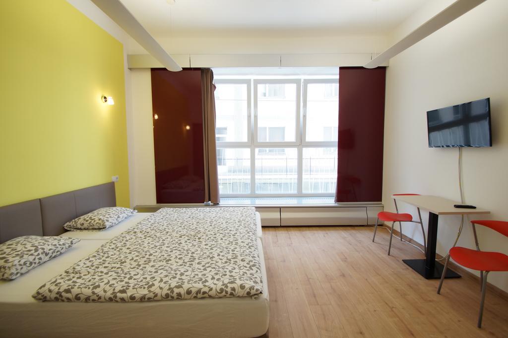Dan In'N Out Hotel Vienna Luaran gambar