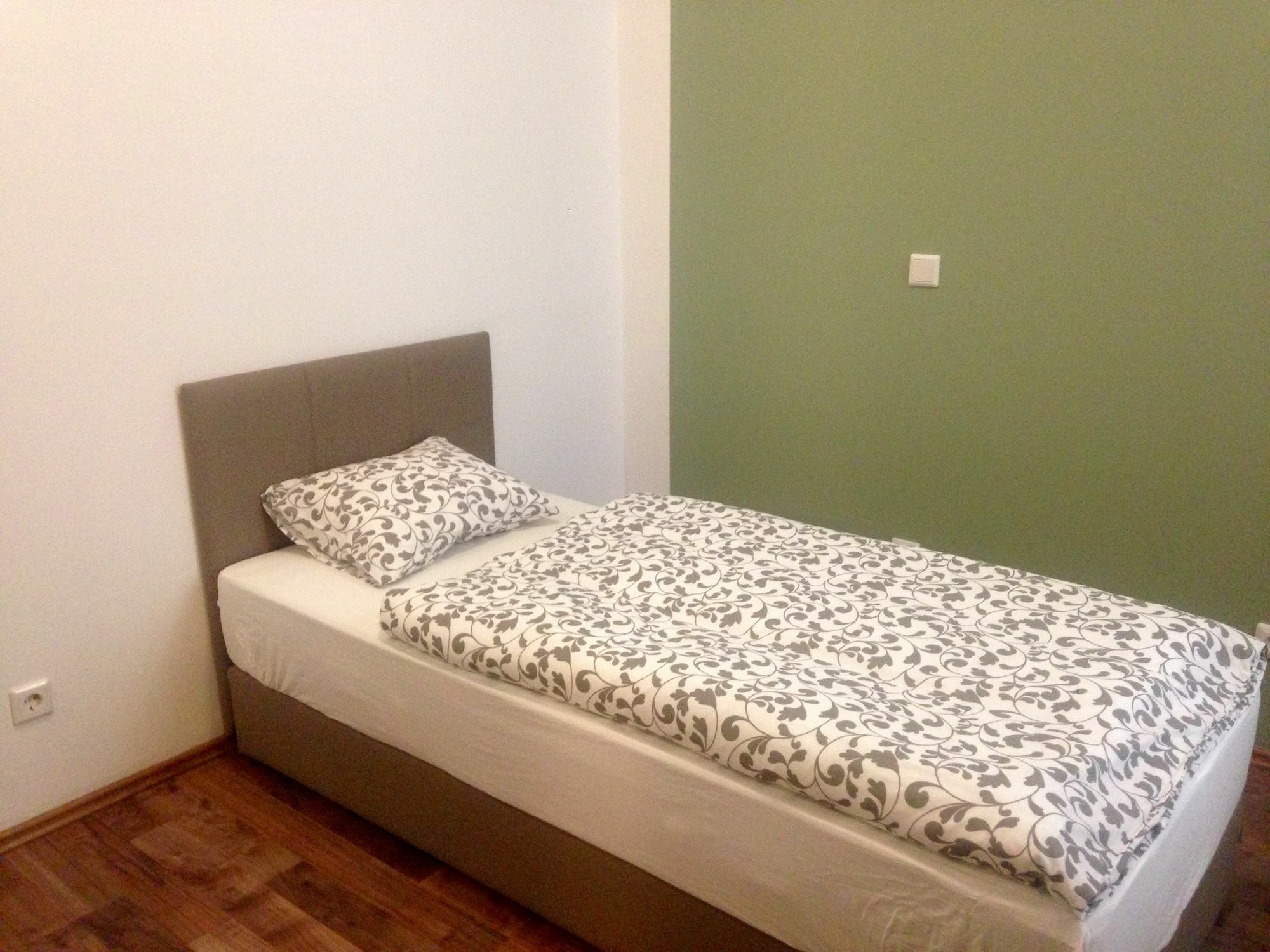 Dan In'N Out Hotel Vienna Luaran gambar
